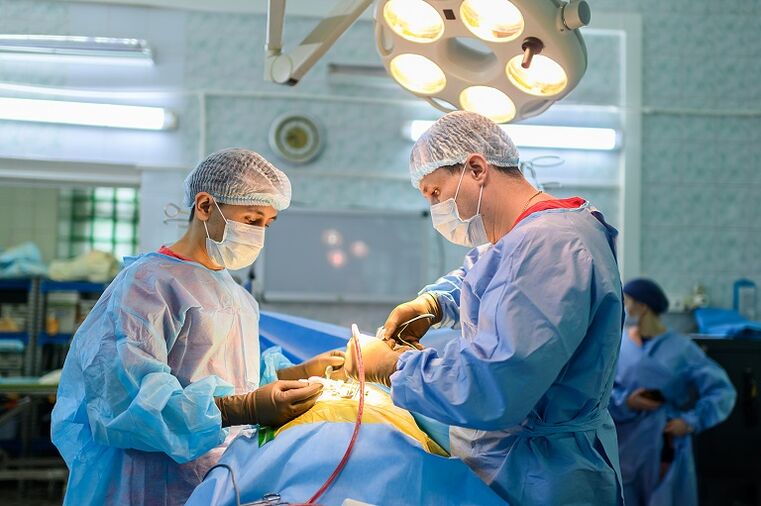 Comment se déroule la chirurgie de l'ostéochondrose cervicale